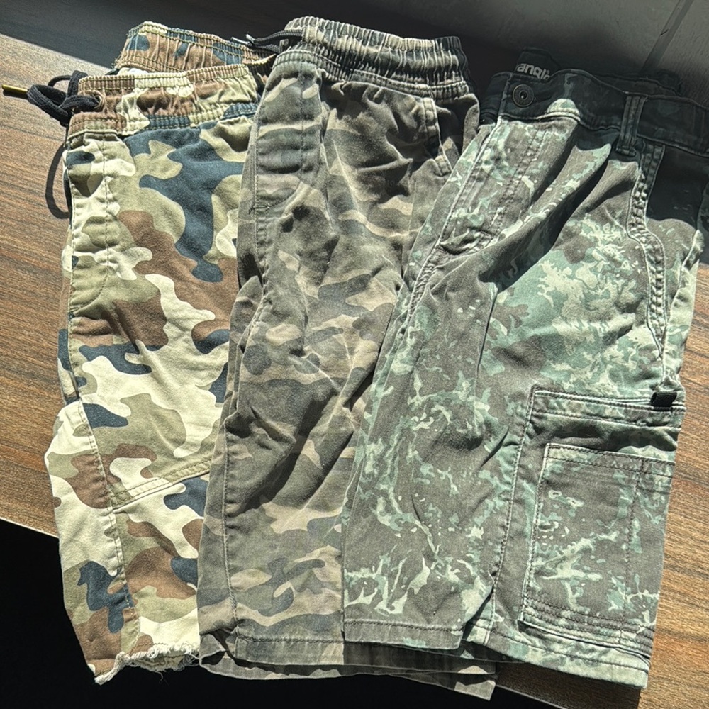 Wrangler Green and Brown Cargo Shorts Durable Camouflage Boys size 16 bundle